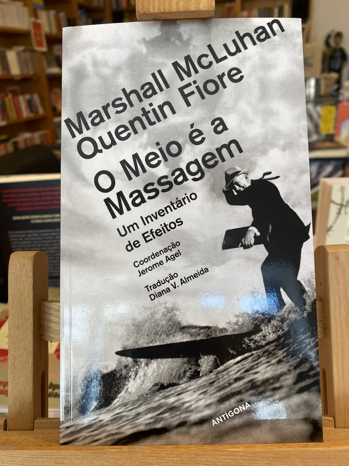 MEIO É A MASSAGEM, O