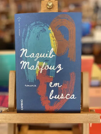 EM BUSCA