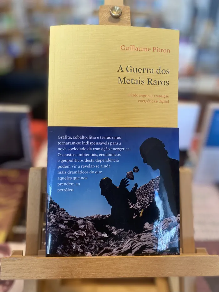 GUERRA DOS METAIS RAROS, A