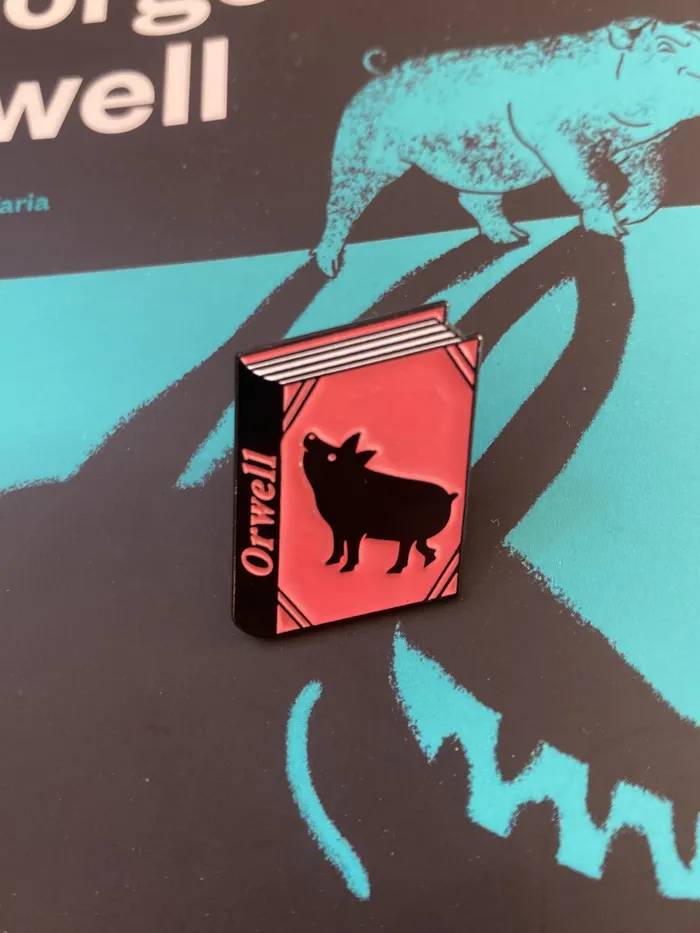 PIN A BOOK TO WEAR - QUINTA DOS ANIMAIS