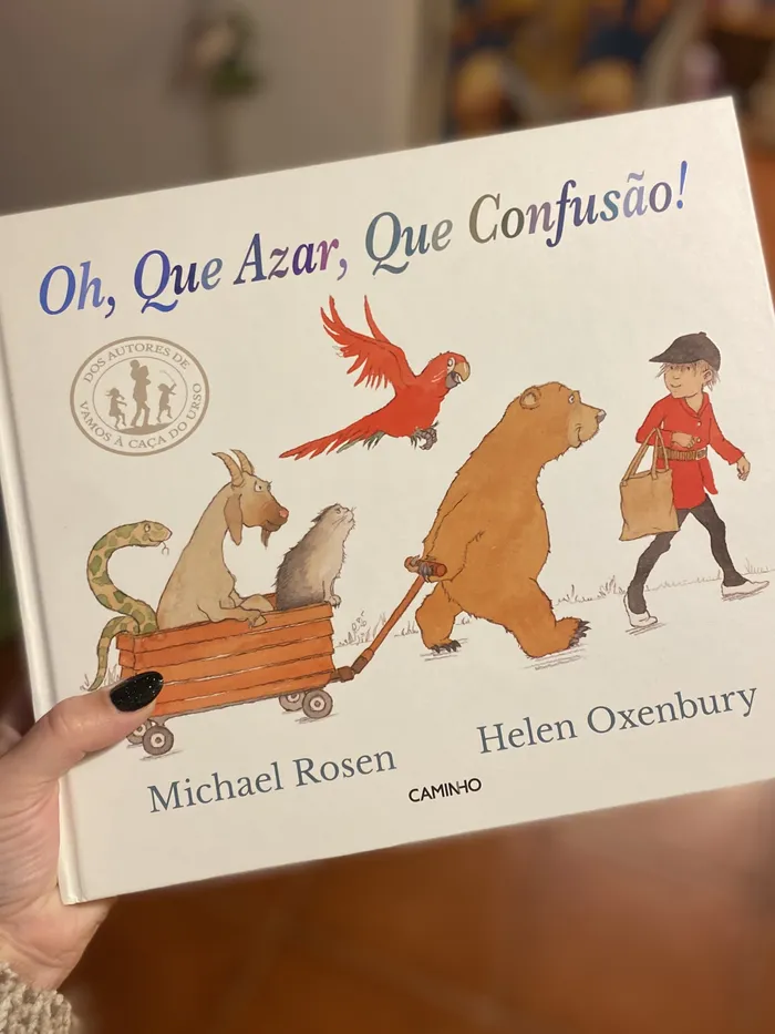 OH, QUE AZAR, QUE CONFUSÃO